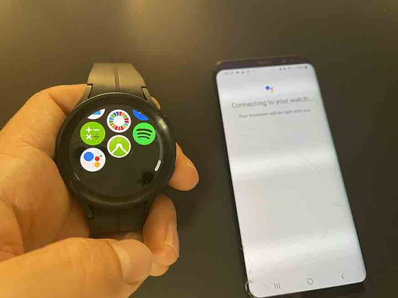 Man sieht die Samsung Galaxy Watch 5.